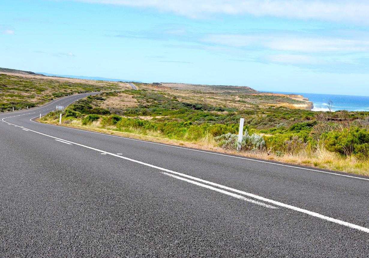 Rush hour on the Great Ocean Road